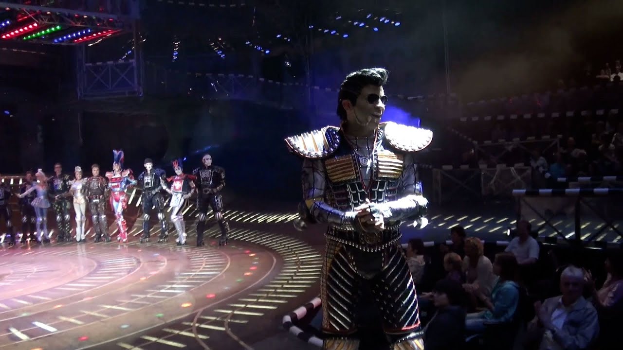 Starlight Express Galileo Red Nose Day Spendenaktion mit Lokomotive Greaseball