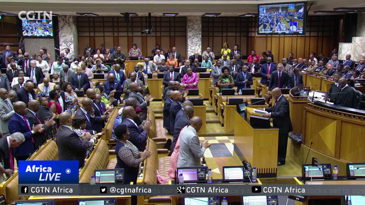 Chaos erupts as President Zuma delivers parliamentary address