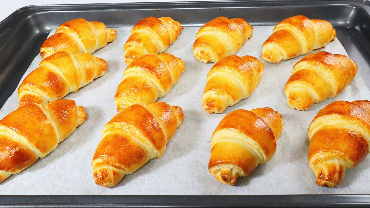 If you have 1 egg, milk and flour! Preparing these CROISSANTS in a simple and super tasty way