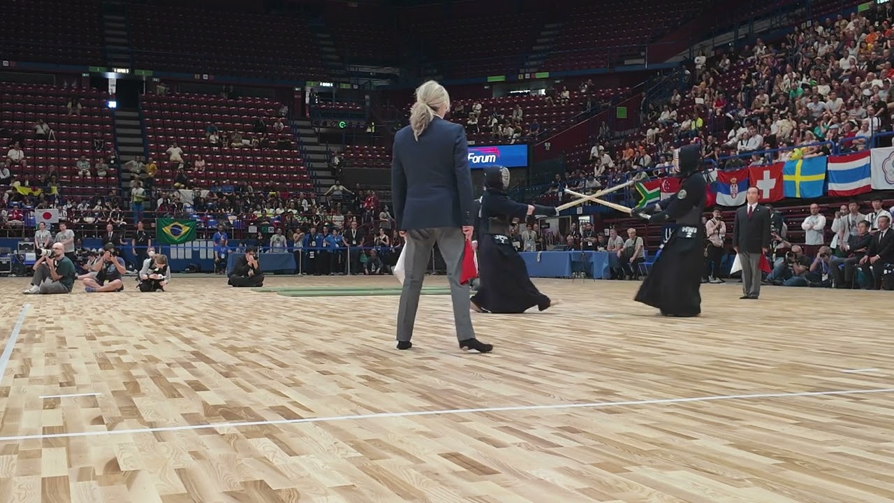 19WKC World Kendo Championship Men's Individual HWI2 (B Fukutomi) vs JPN7 (K Hoshiko)