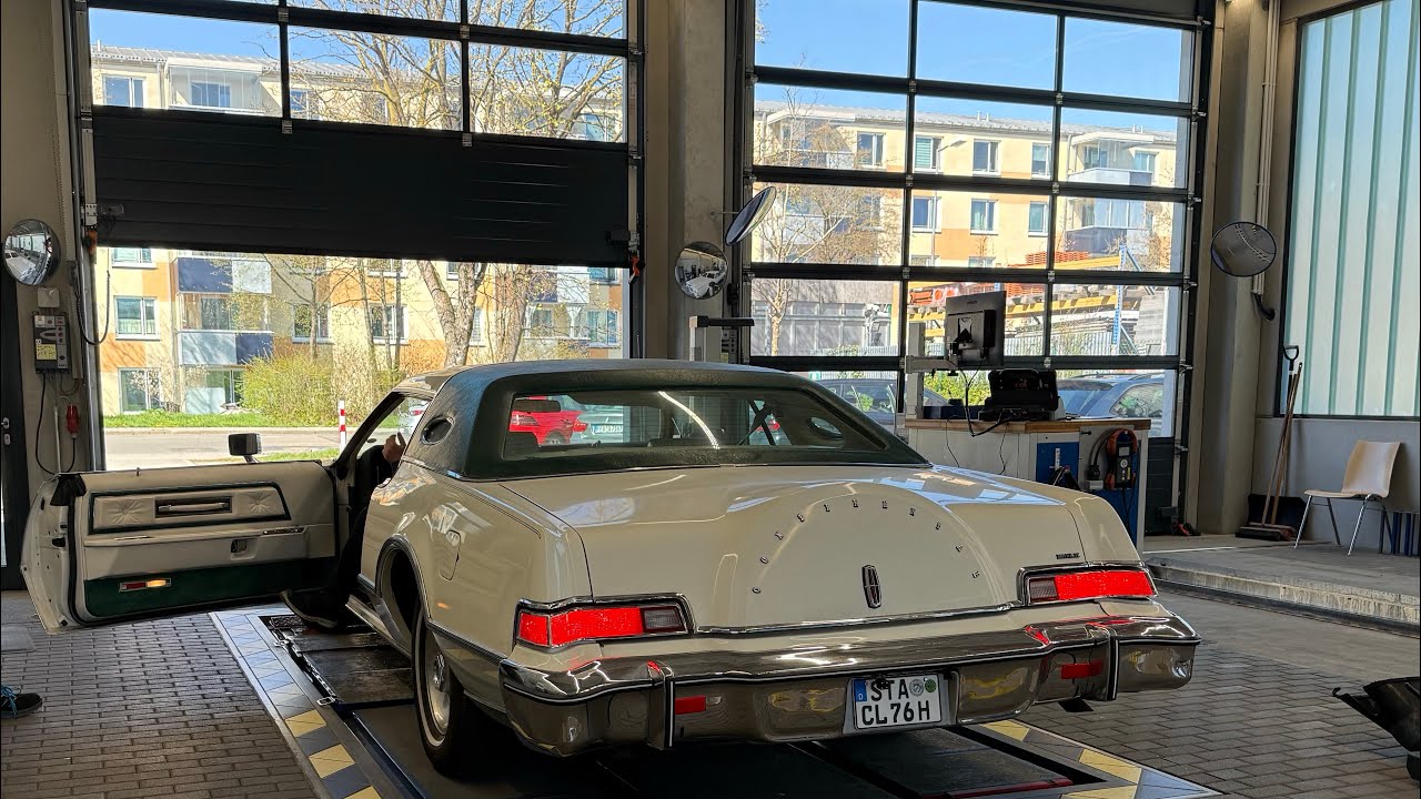 German traffic authority TÜV  inspects 1976 Lincoln Continental Mark IV