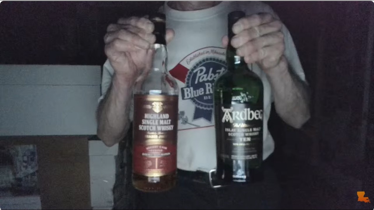 Сравнимое сравнение вина Trader Joe's Highland Sherry Cask Finish и Ardbeg Aged Ten Years
