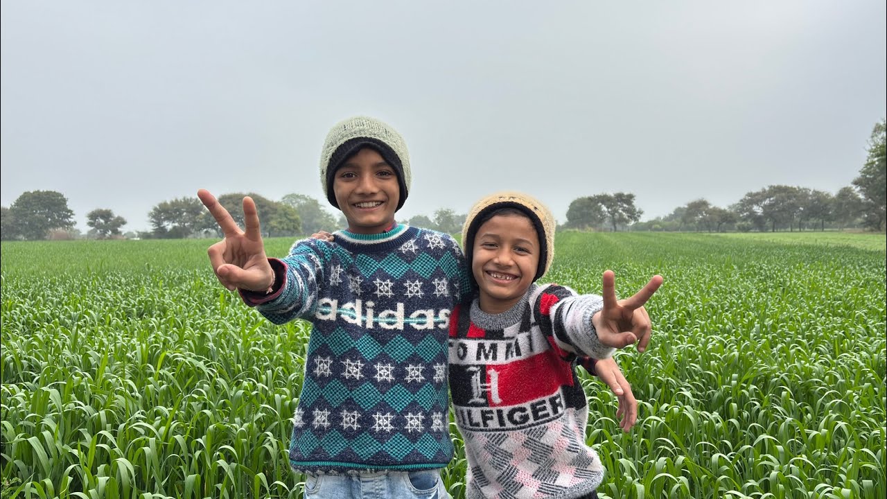 Aaj Farm Gaye 🌿 | Sabzi aur Amrood Todne Gaye 😄 | Lokendra & Jitendra