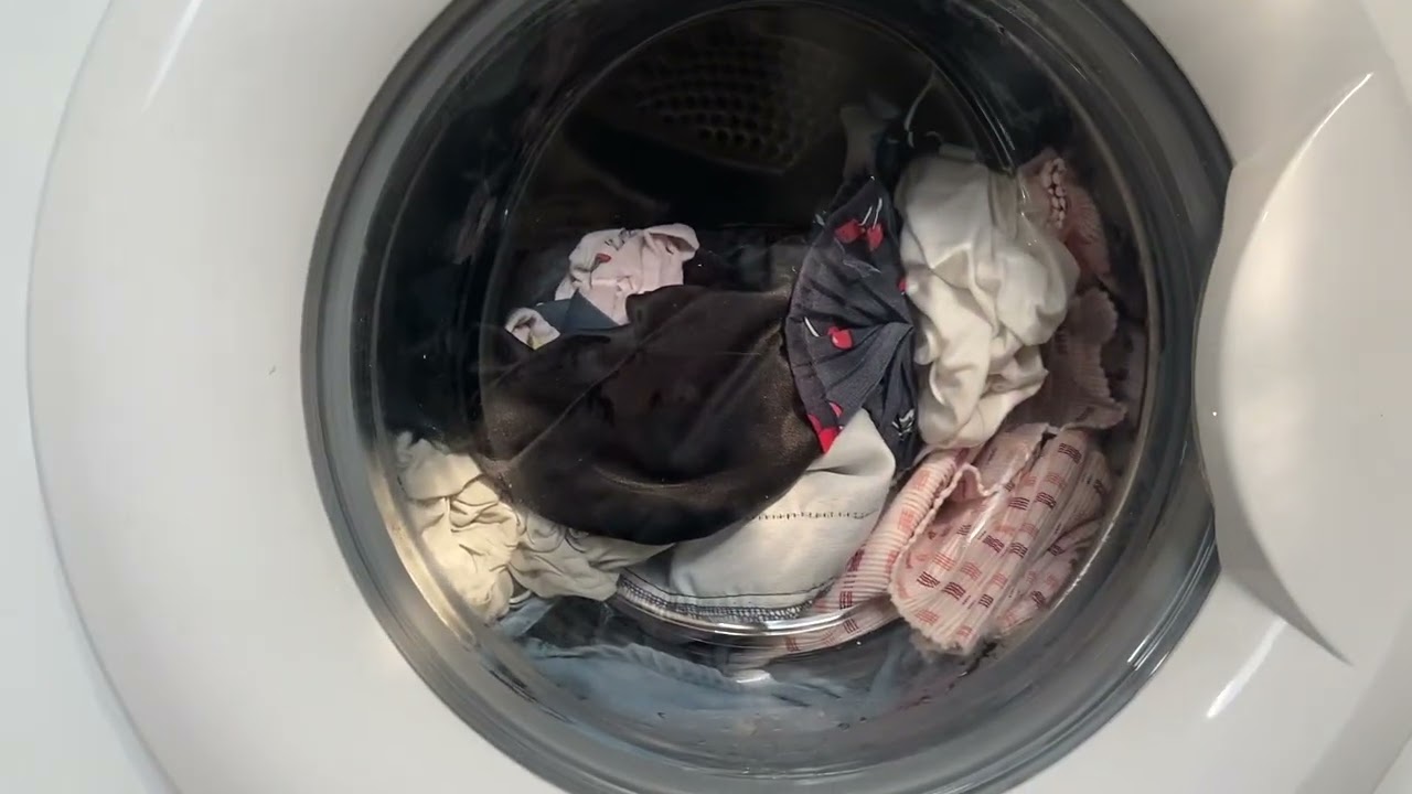 washing clothes 