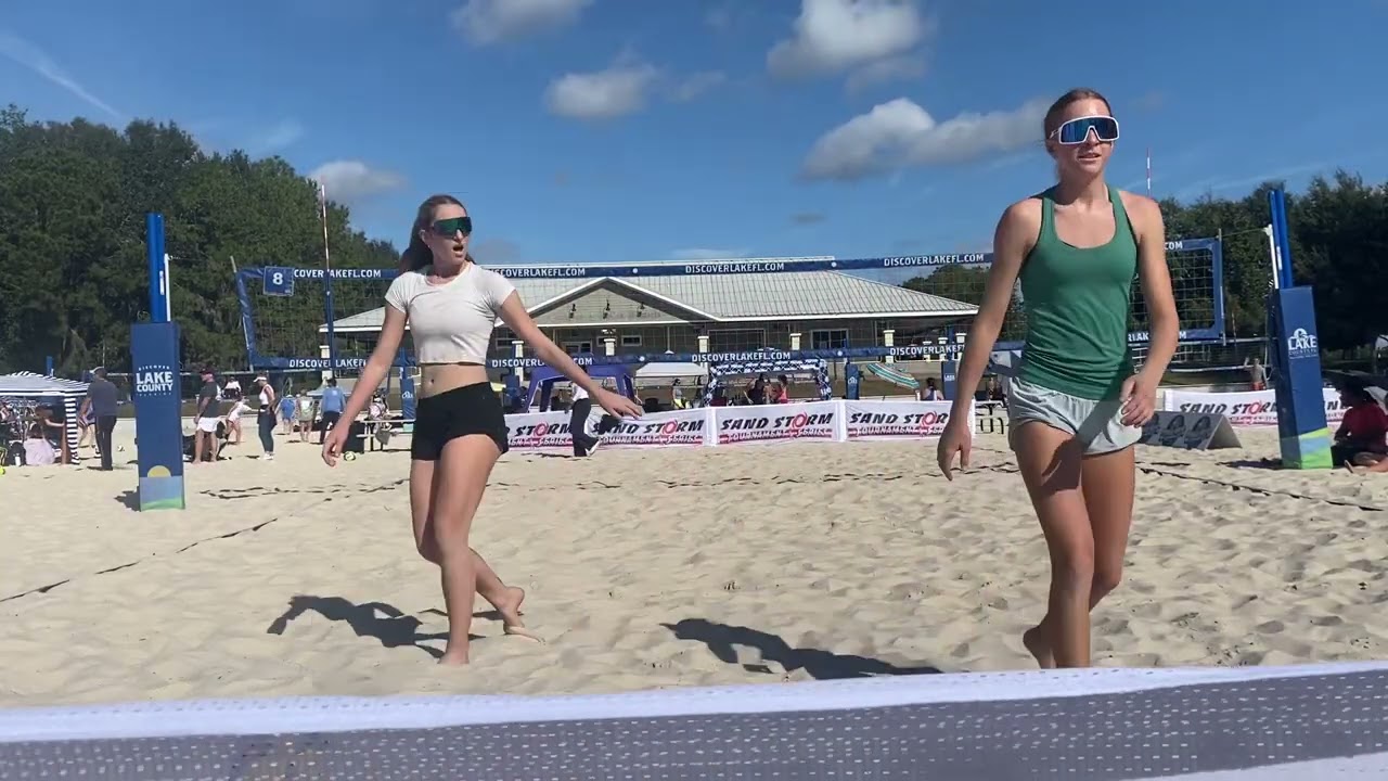 Elsa Schroth and Emily Sas game one set one