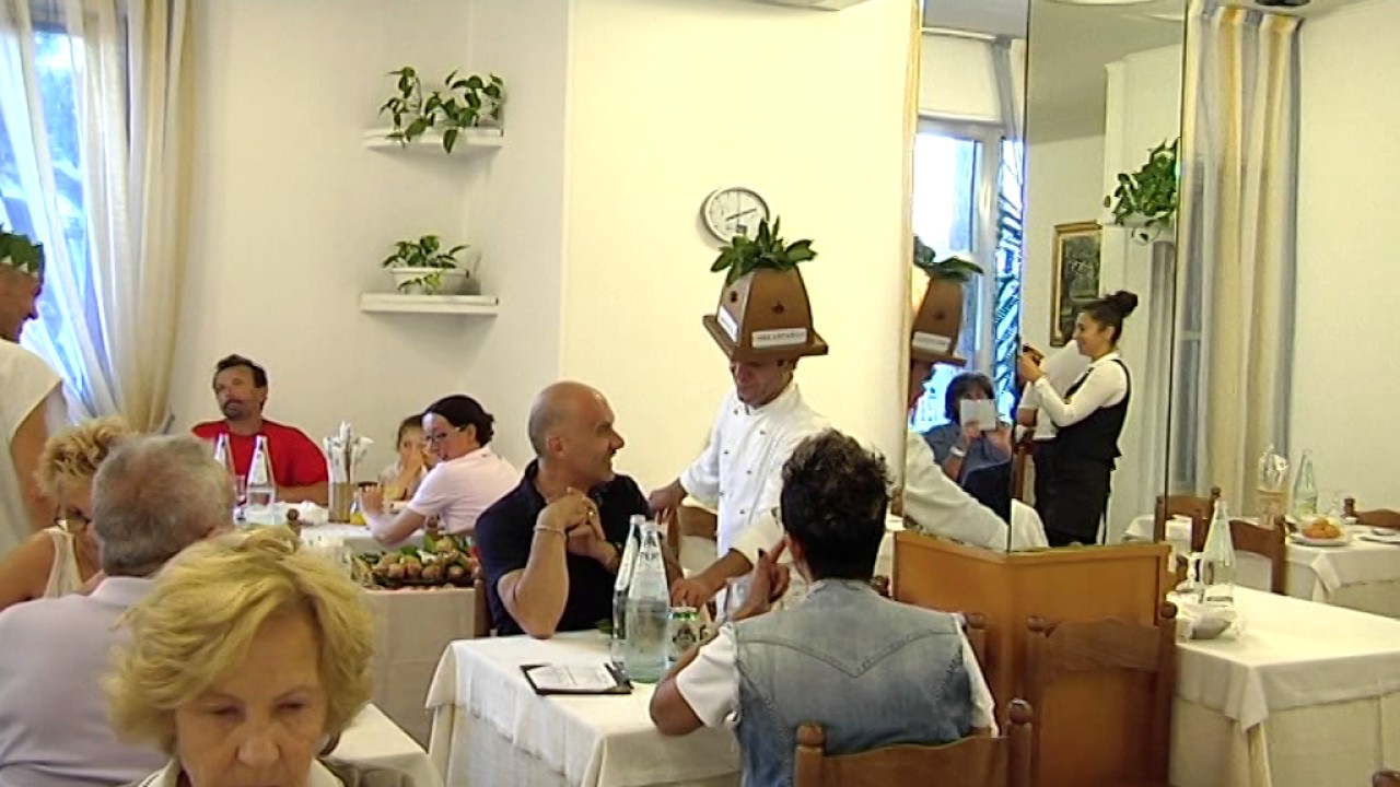 HOTEL WALTER GATTEO A MARE: CENA ROMANA