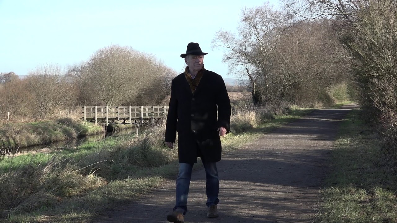 JULIAN HOLLAND LOST RAILWAY WALKS