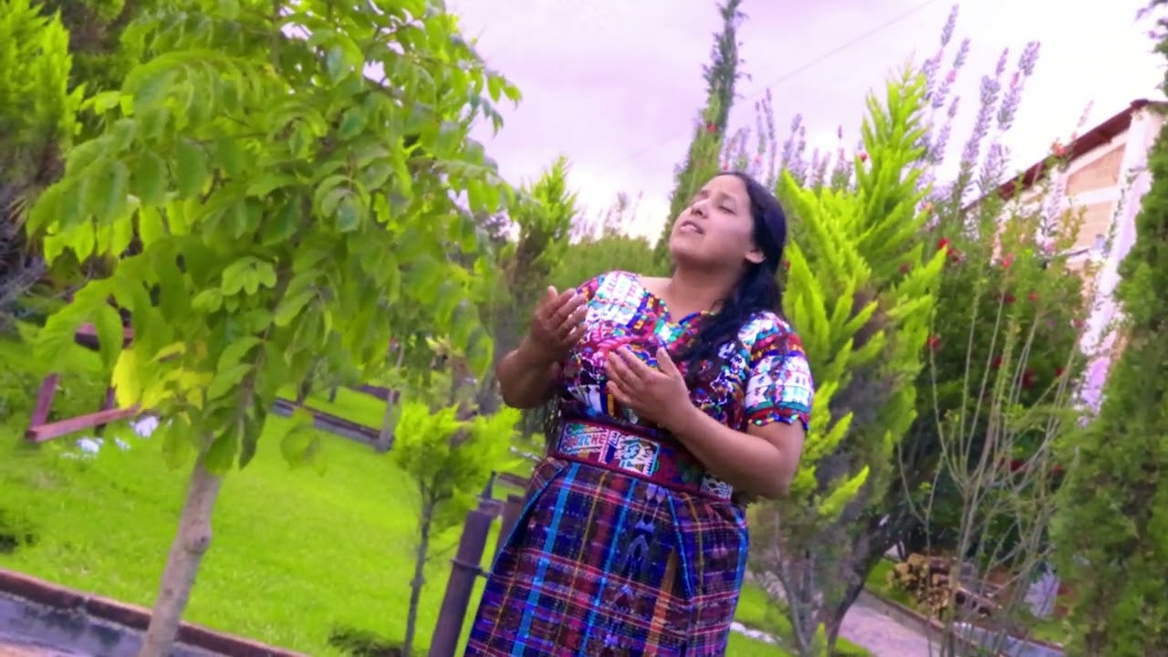 Linda López - Yul mundo Ti Ay Cusc'ulal