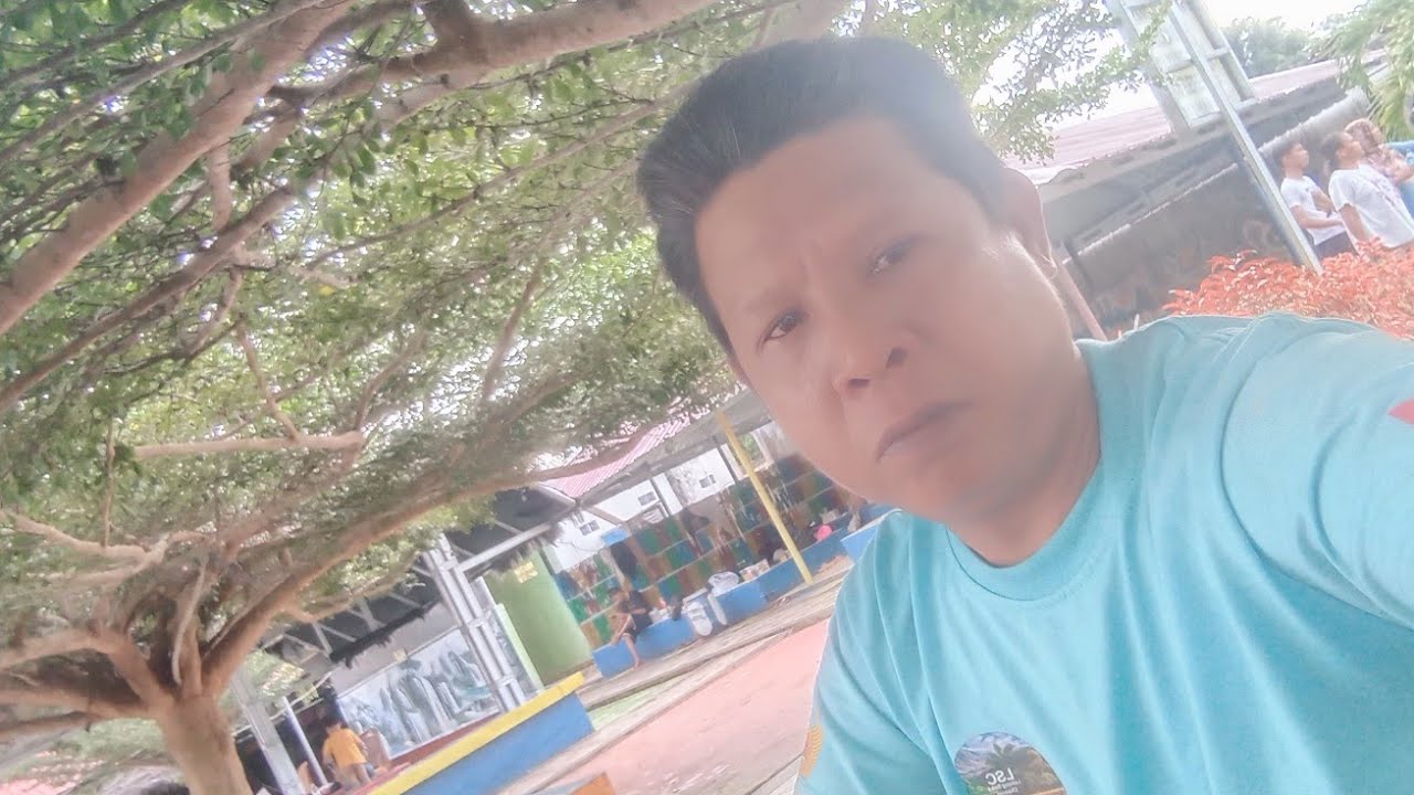 Wika membuat penggemar terbang melayang