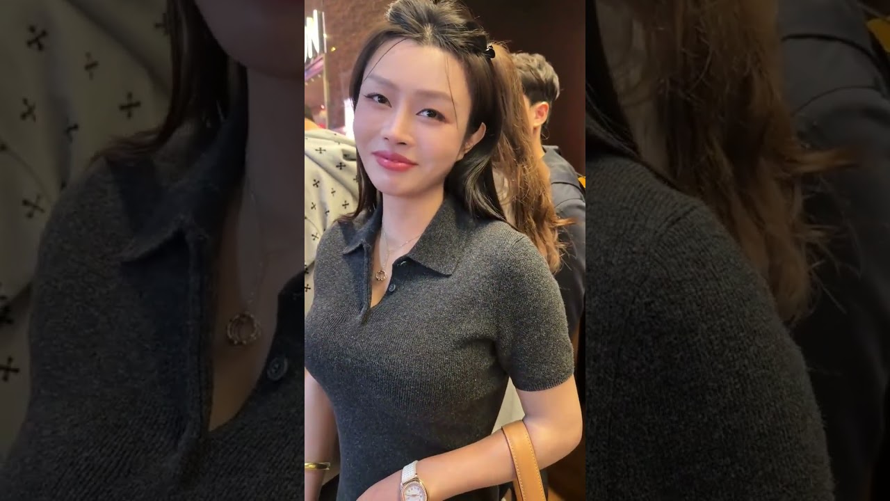 Title (English): Overcharged Taxi Ride in Hong Kong + Disappointing Food + Drunk Adventure