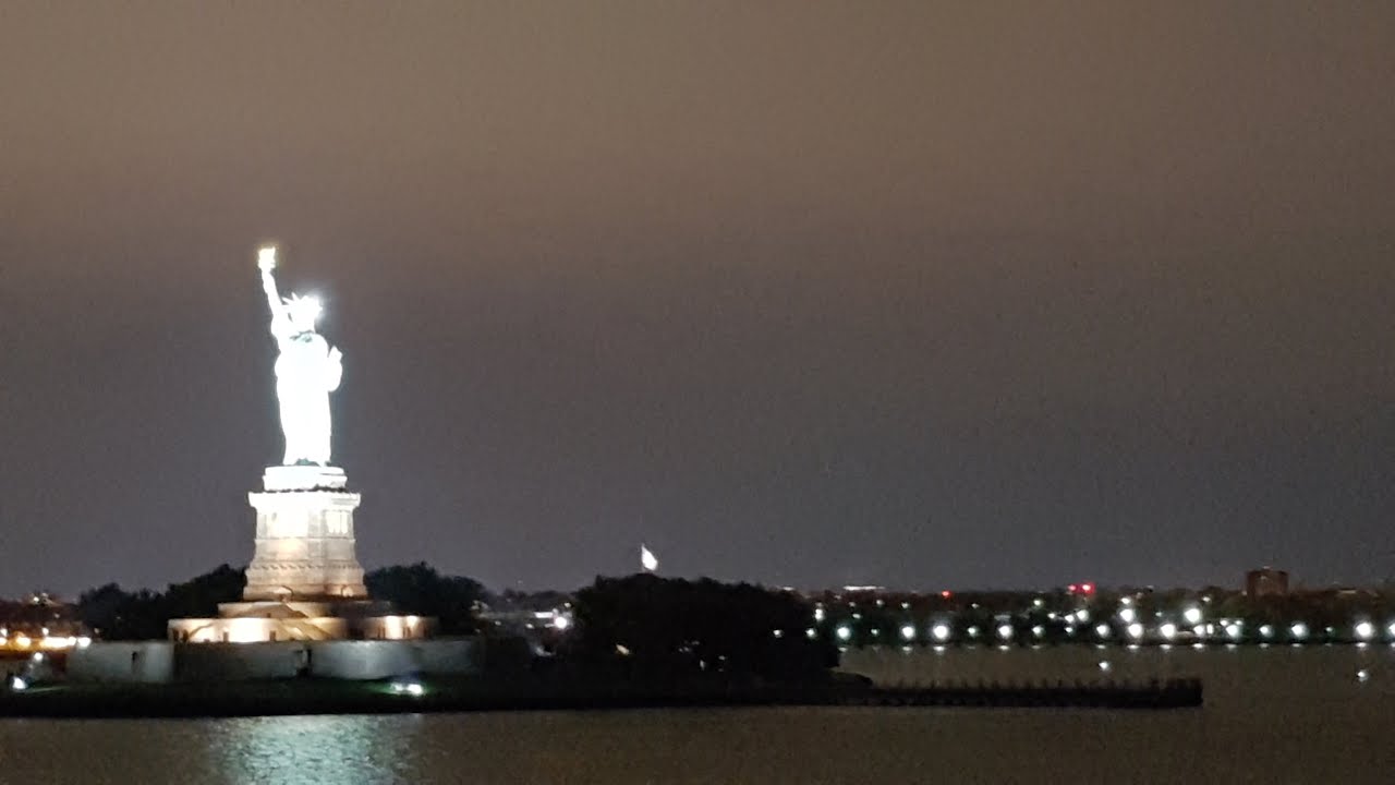 Mein Schiff New York mit Bahamas 2019