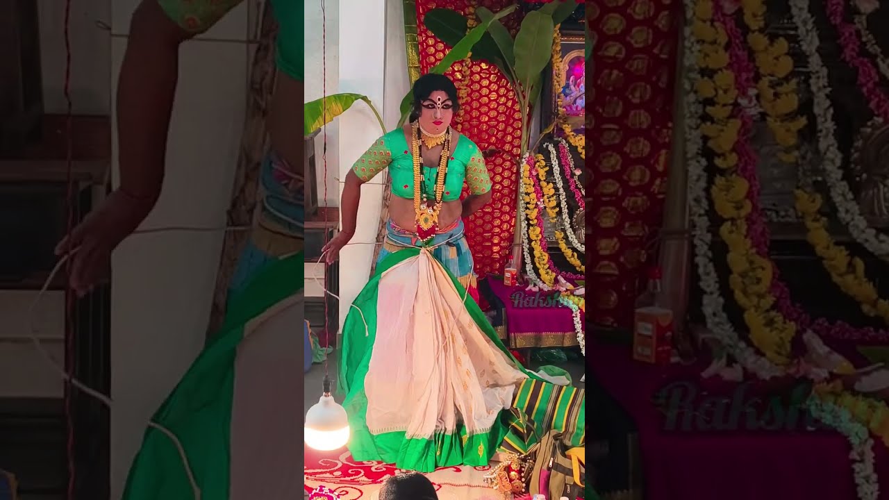 Saree Drape by Rajesh Nitte 
