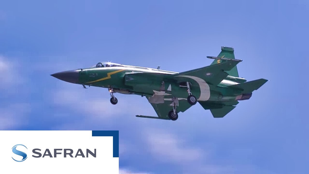 La démonstration du JF-17 Thunder au Bourget 2019 | Safran