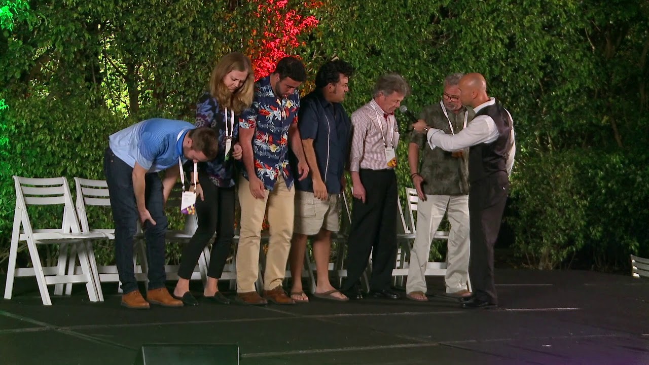 Corporate Hypnosis Show Outdoors | I’m Stuck!