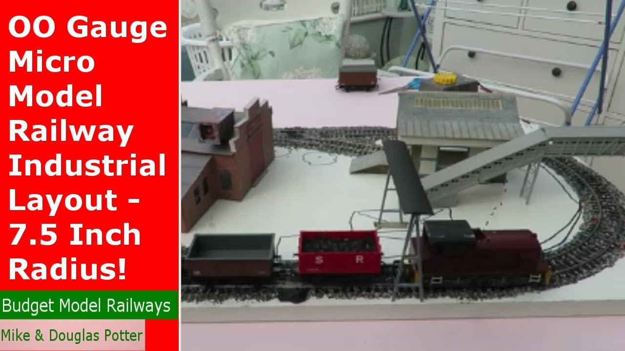 OO Gauge Micro Model Railway Industrial Layout - 7.5 Inch Radius!