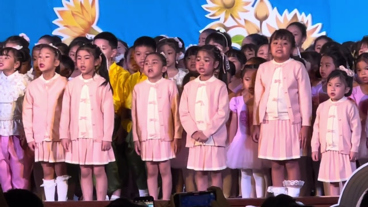 15 ร่วมร้องเพลง พิกุลแก้ว