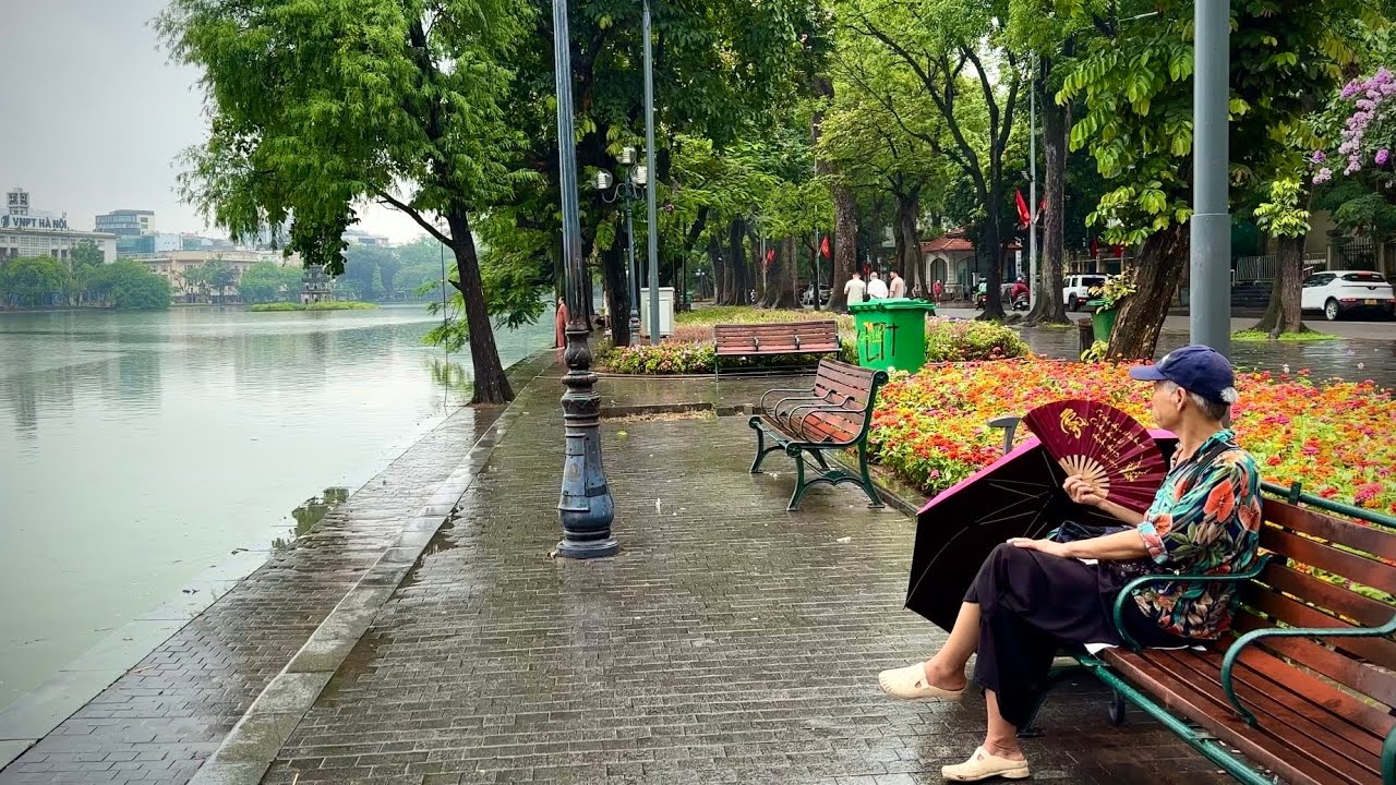 Peaceful Walk at Hoan Kiem Lake after Morning Rain | A Rare Quiet Side of Hanoi (4K)