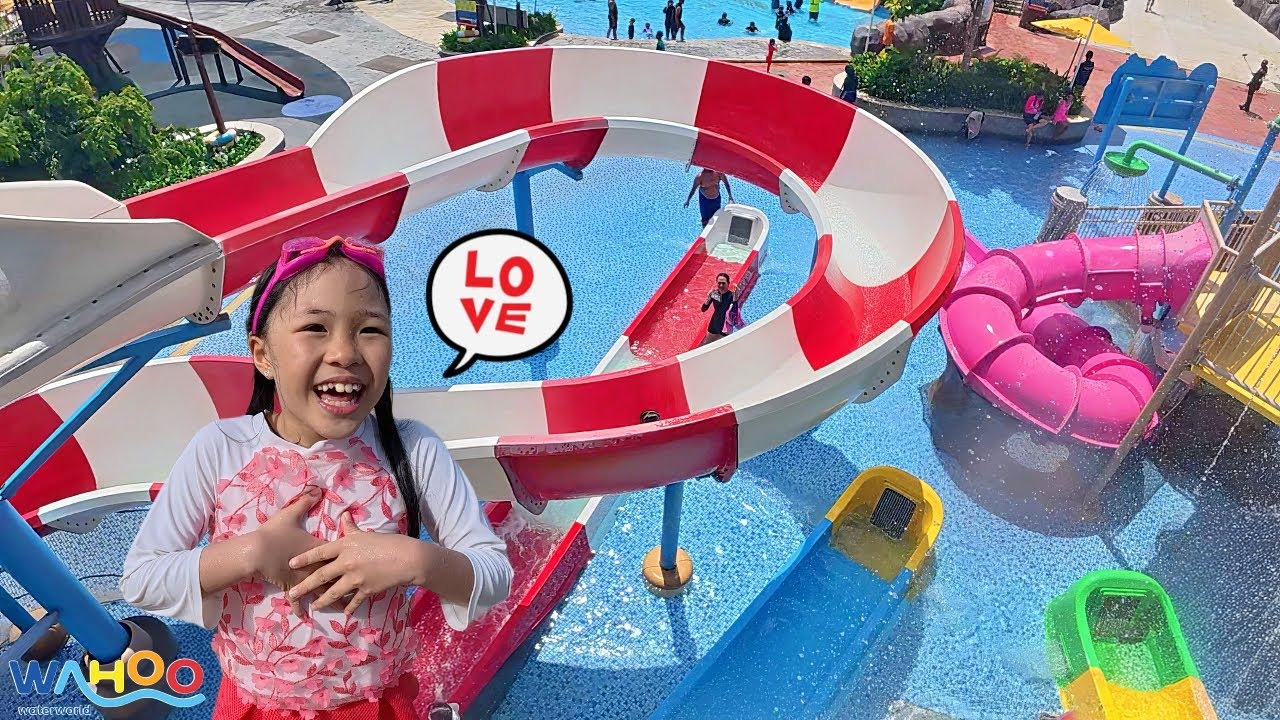 Main Perosotan Warna Warni di Playground Air Wahoo Waterworld Seru Banget