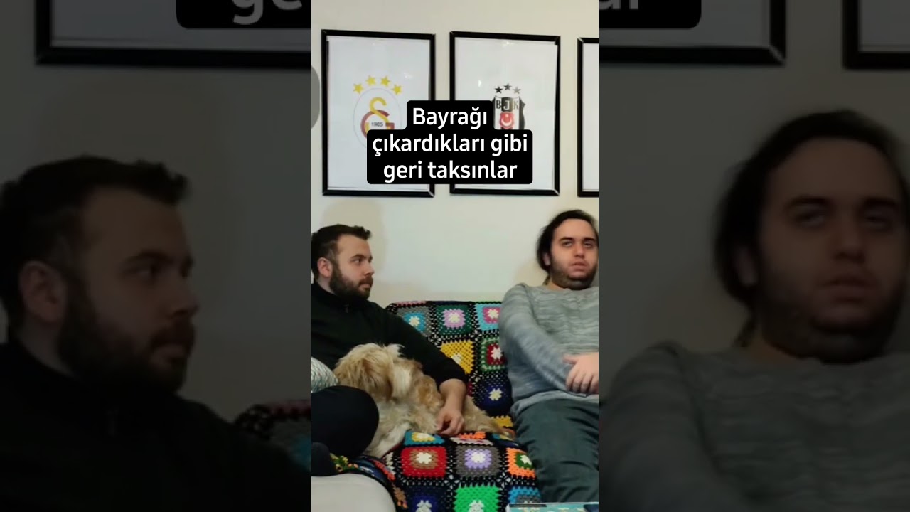 BAYRAĞI &Ccedil;IKARDIKLARI GİBİ GERİ TAKSINLAR !!! #futbol #tepki #ma&ccedil;tepki #futboltepki