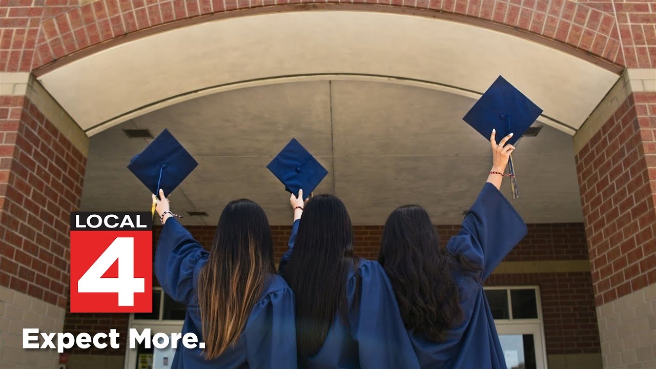 Michigan to offer free community college in effort to boost state workforce