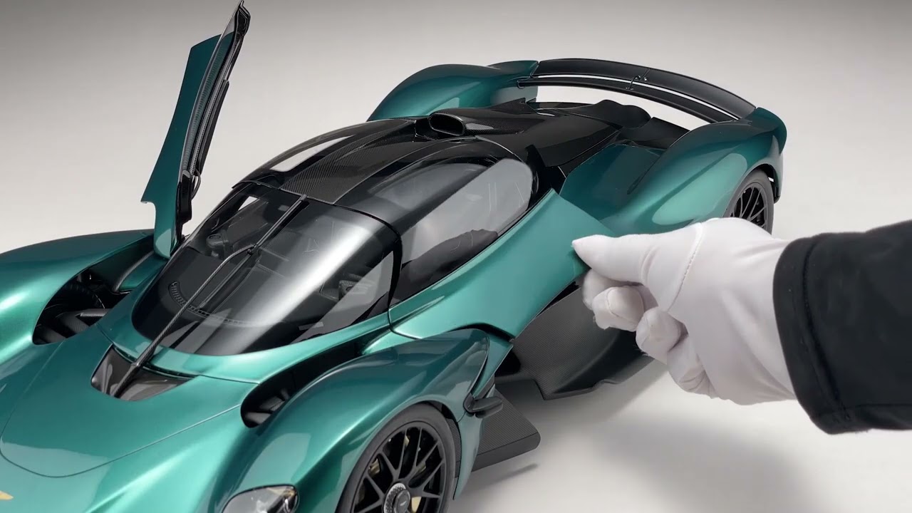Handling Your Model: Aston Martin Valkyrie Spider at 1:8 scale
