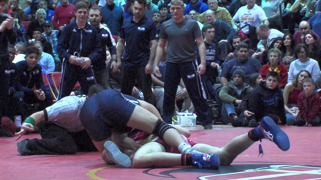 Bergen Catholic 33 Blair Academy 19  - Who's Number 1 Duals - Crusaders become nation's #1 team