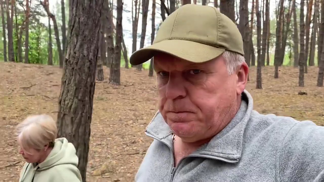 Прозрачная ЗМЕЯ, прошли и не заметили! Ужас, нужно какие то меры защиты! Ура, сегодня мы с ГРИБАМИ!