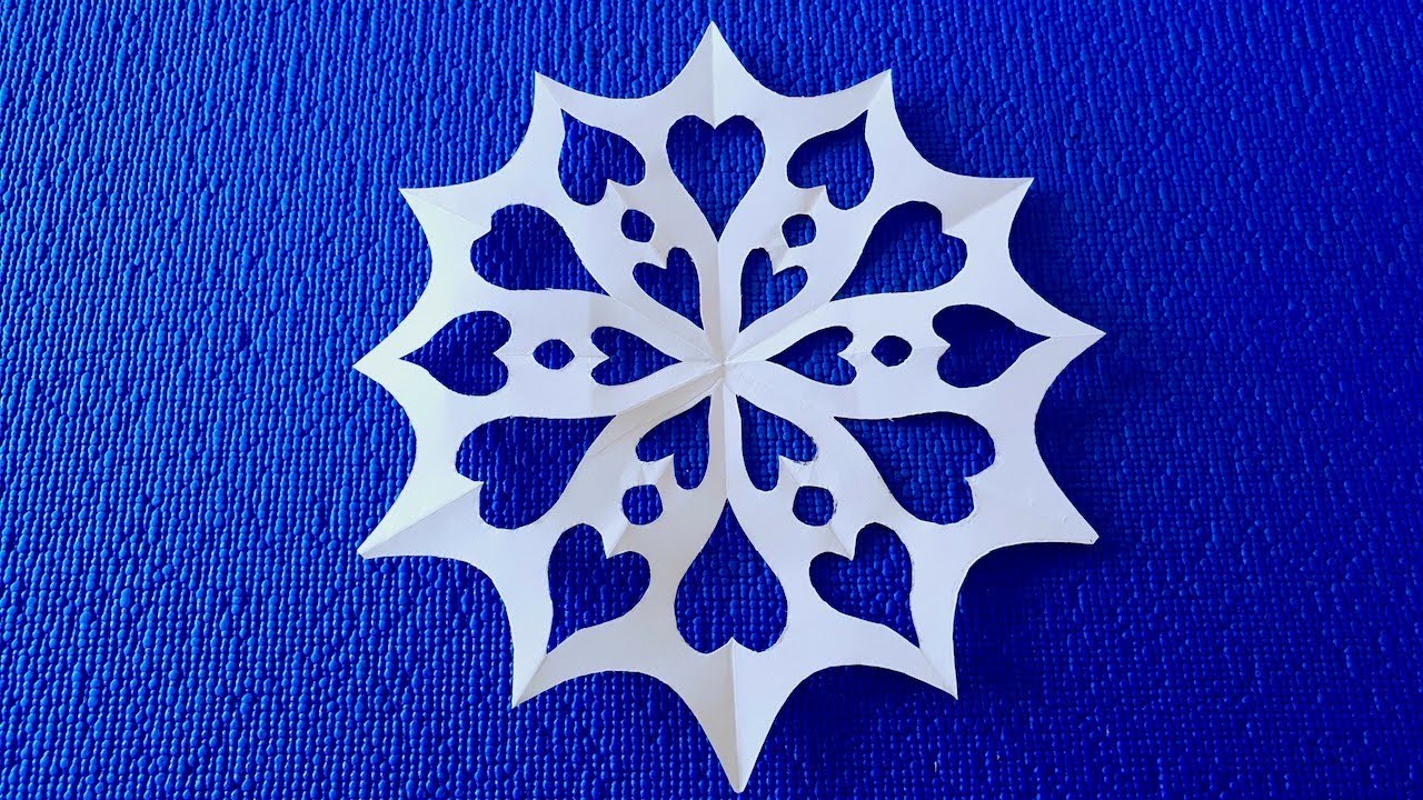 Как вырезать простую снежинку из бумаги. Новогодние поделки.Paper snowflakes handmade. #Снежинки