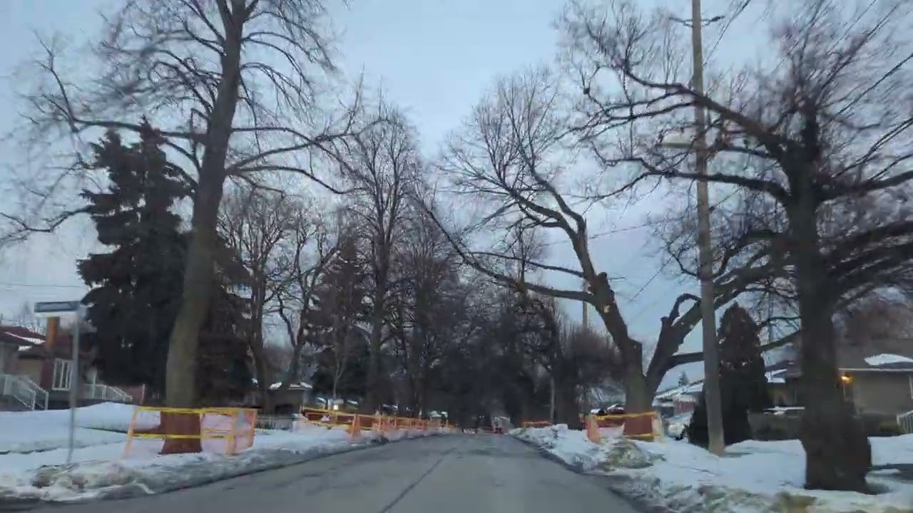 Quiet Roads and Cozy Homes in Ontario