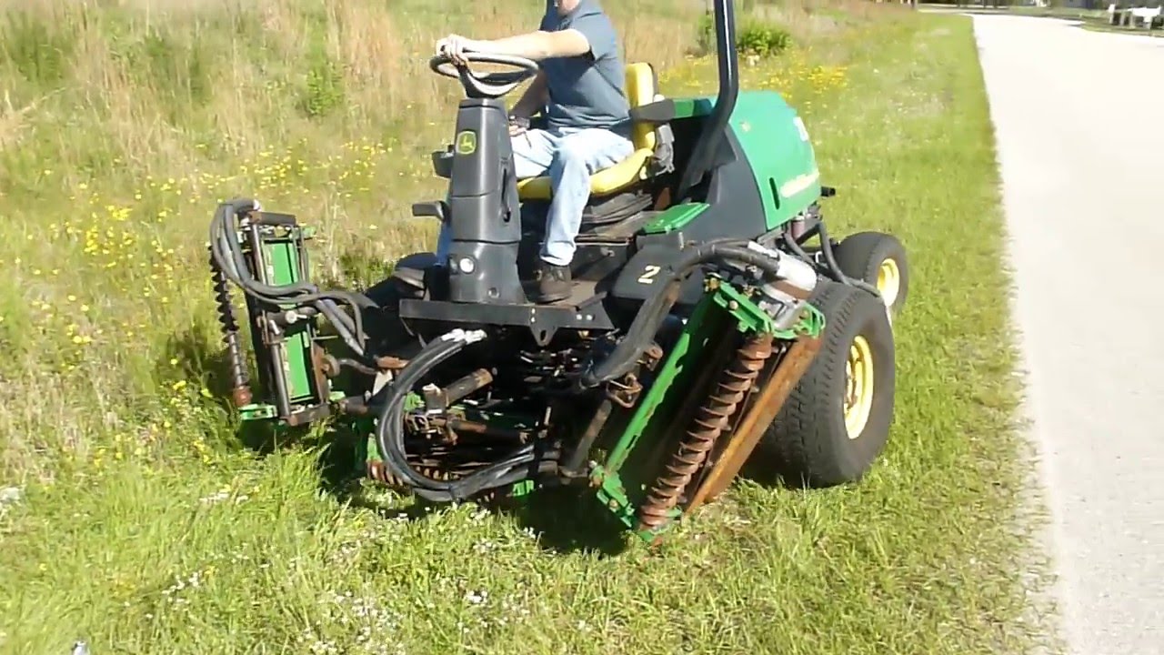 2006 John Deere 3225C Fairway Mower w/ meter not working parting out