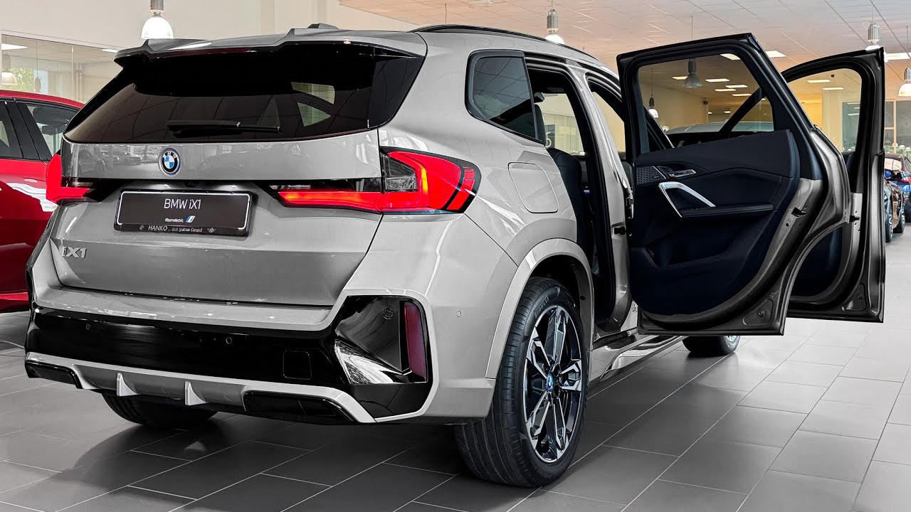 2024 BMW X1 xDrive30 (272hp) - Interior and Exterior @hakvoorthanko