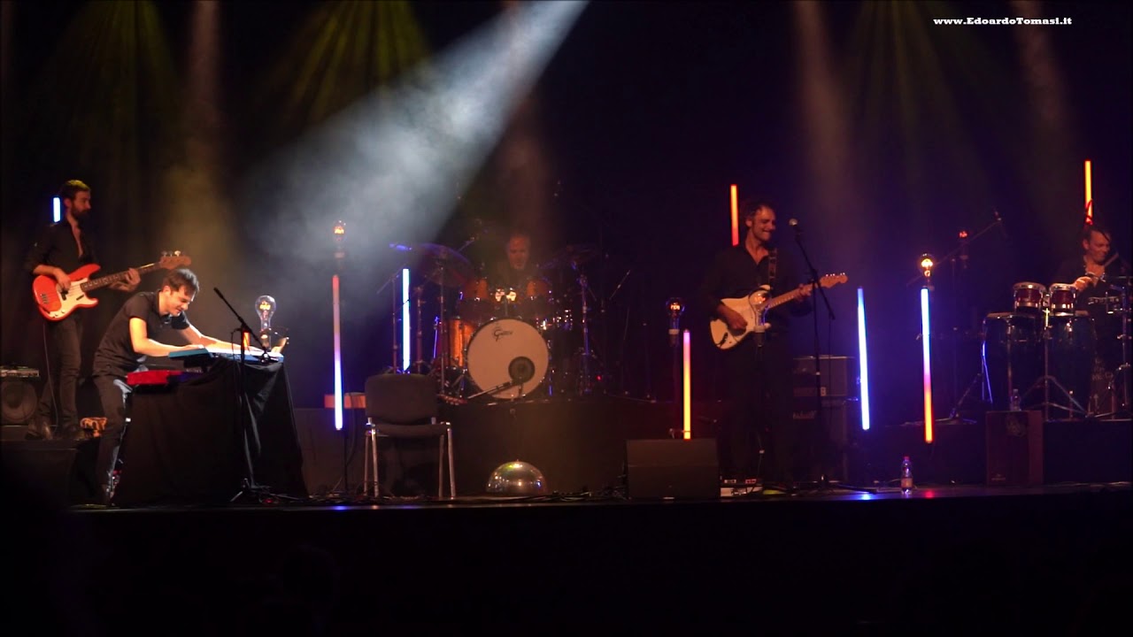 Manuel Randi “The beauty of electric guitar” - 19.9.19  Teatro Cristallo - Bolzano (Italy)