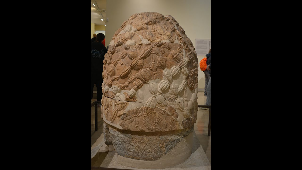 Lezing over Heilige stenen op  heilige plaatsen: Benben, Ka'aba, Omphalos en Eben Shettya.