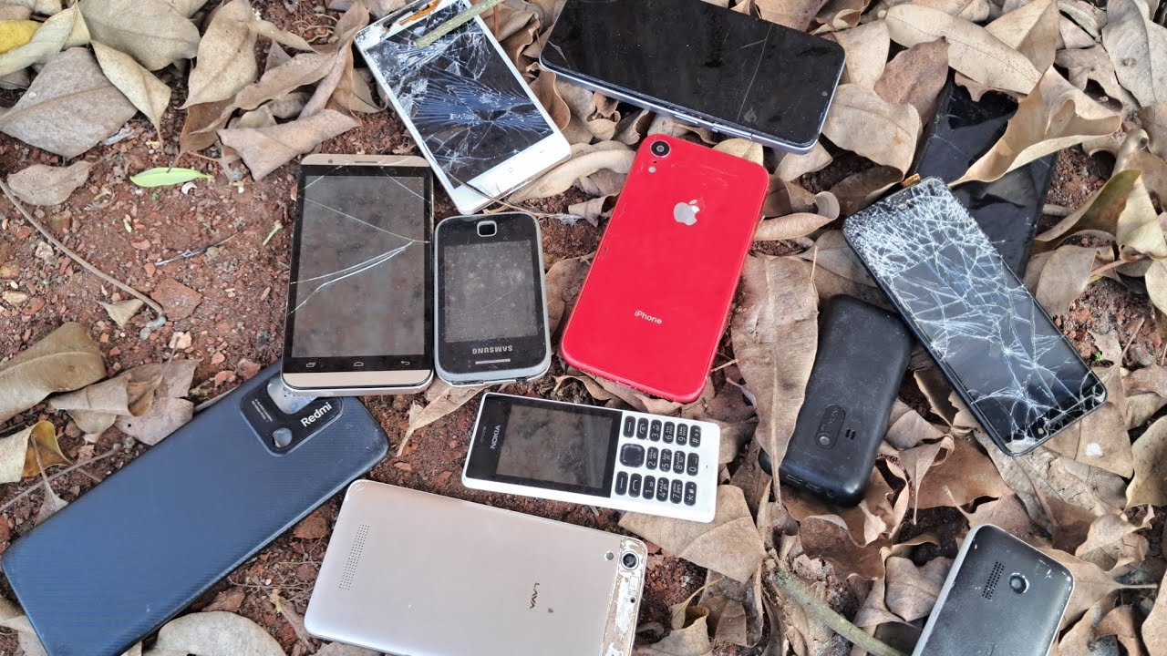 Restoring an Old  Mobile Phone – Cracked Screen Replacement