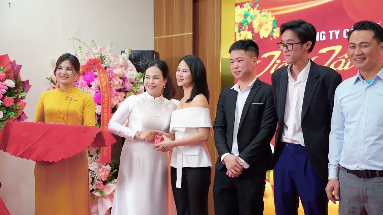 TIỆC TẤT NIÊN  TẤN PHÁT ĐẠT 2025
