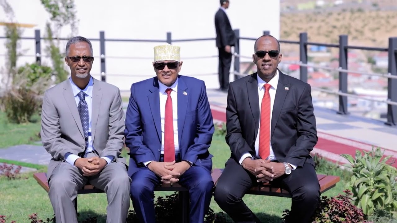 Madaxweyne JSL oo xadhiga ka jaray Hotel 5-Star ah oo Hargeysa laga hirgeliyey.