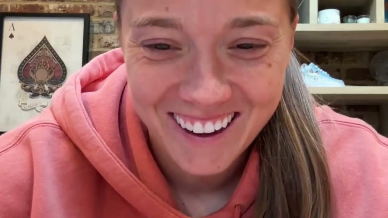 Kirby masterclass, Sam Kerr's new record & another hair pull in the UWCL