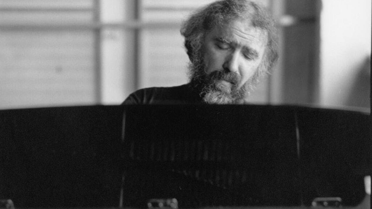 Radu Lupu plays Beethoven Tempest Sonata, op. 31 no. 2 – live 1994