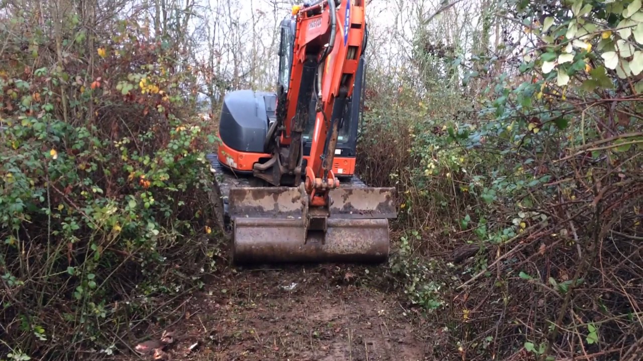Hitachi 5 ton clearing path