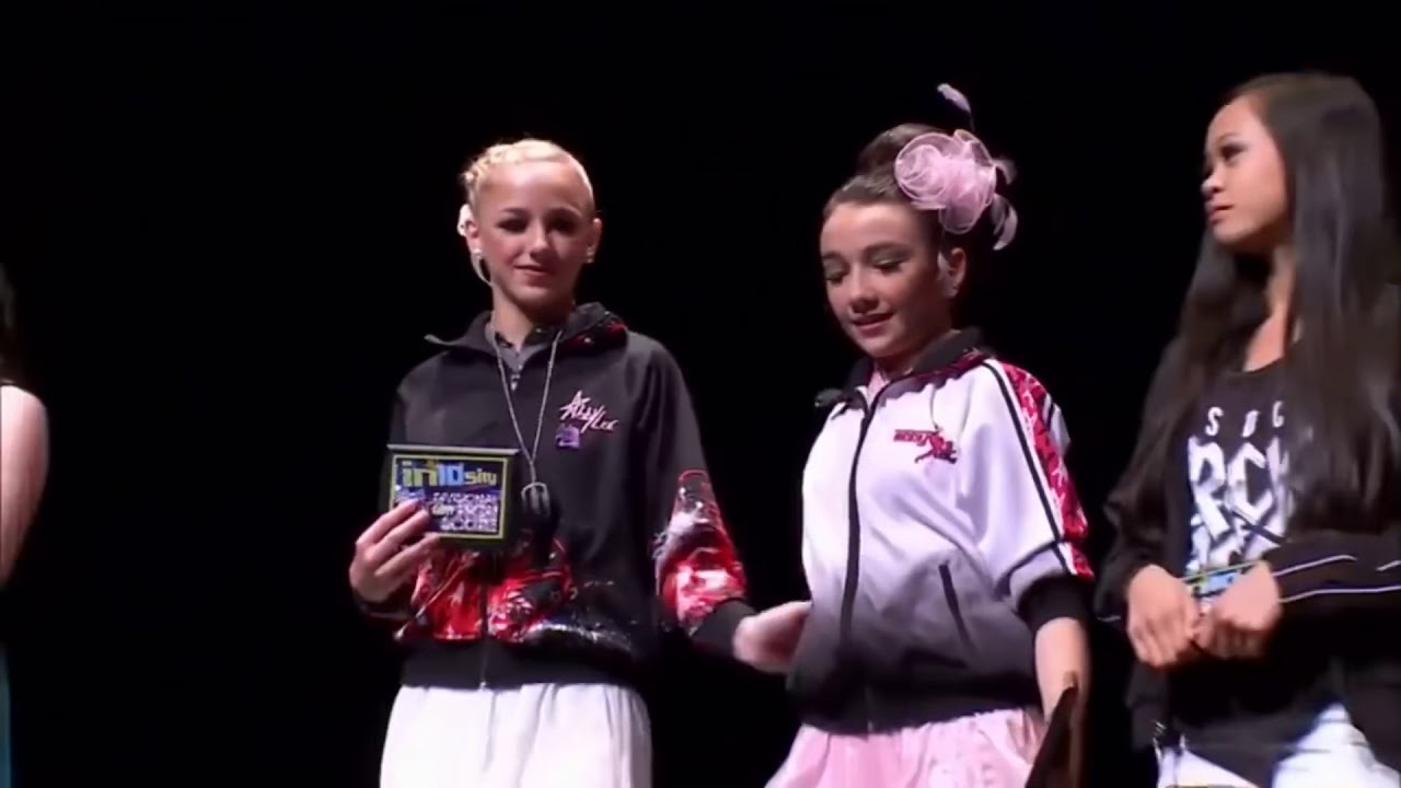 Dance Moms : Abby makes fun of Chloe&rsquo;s lazy eye