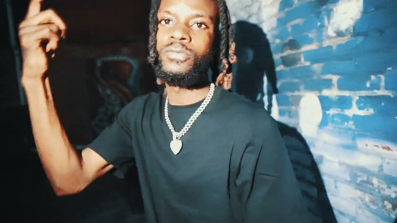 Fretgame Ft Mada mada-(Antouraj official Visualizer)