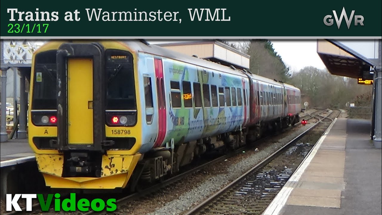 Trains at Warminster, WML - 23/12/17