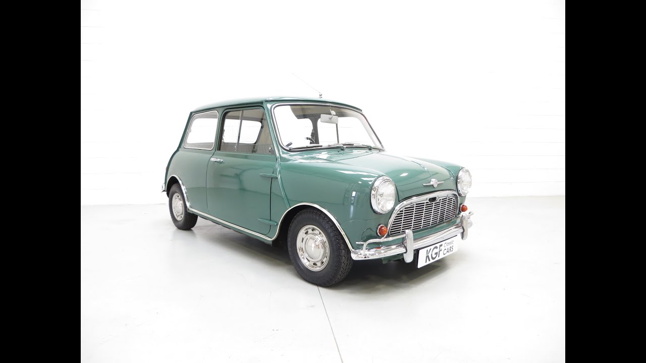 Impeccable Morris Mini Minor Super-de-Luxe with Only 36,584 Miles and Low Owners - SOLD