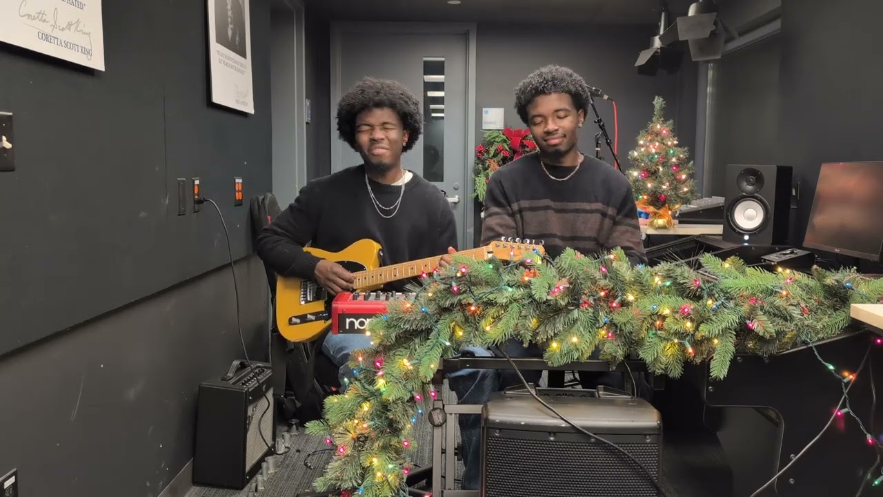 I'll Be Home for Christmas - Jasper and Jacobi Mitchell
