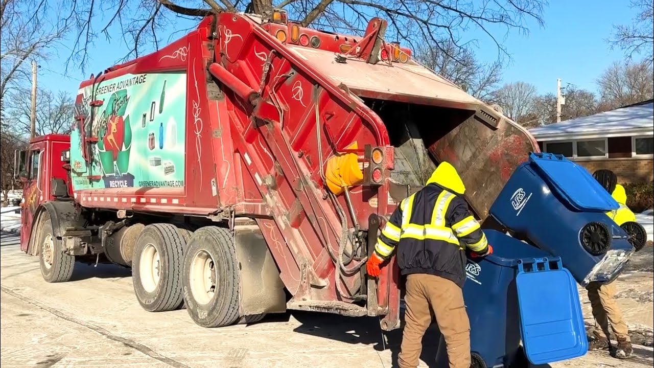Roy Strom Loadmaster Rear Loader Garbage Truck on Recycle