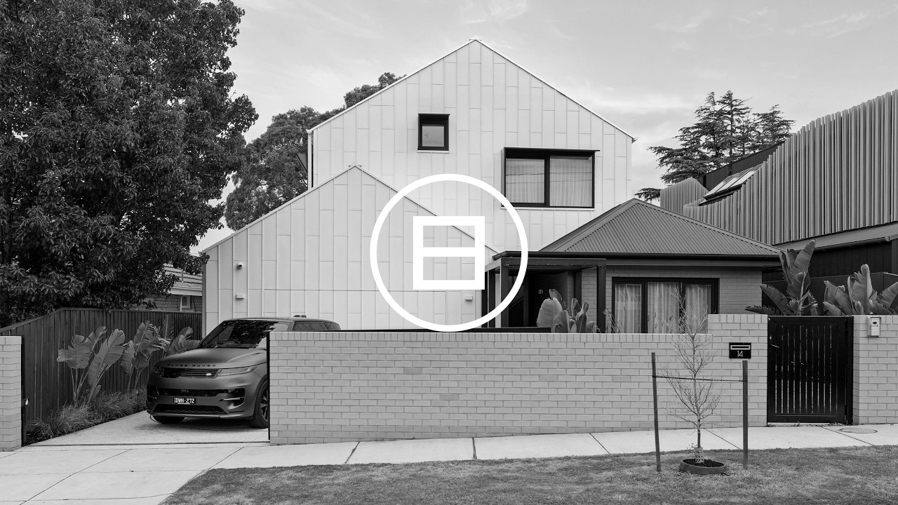 WHITEFOX - 14 Charming Street, Hampton East