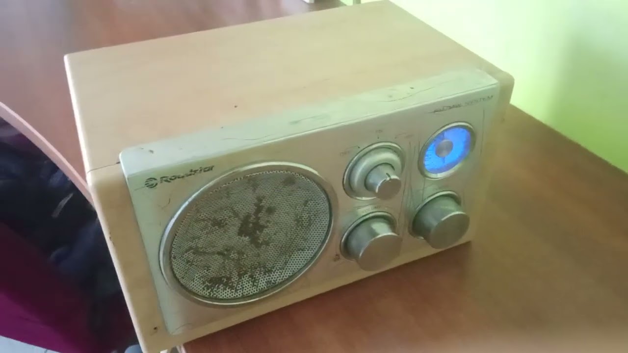 Ραδιόφωνο ακούω μουσική 🪉🪉