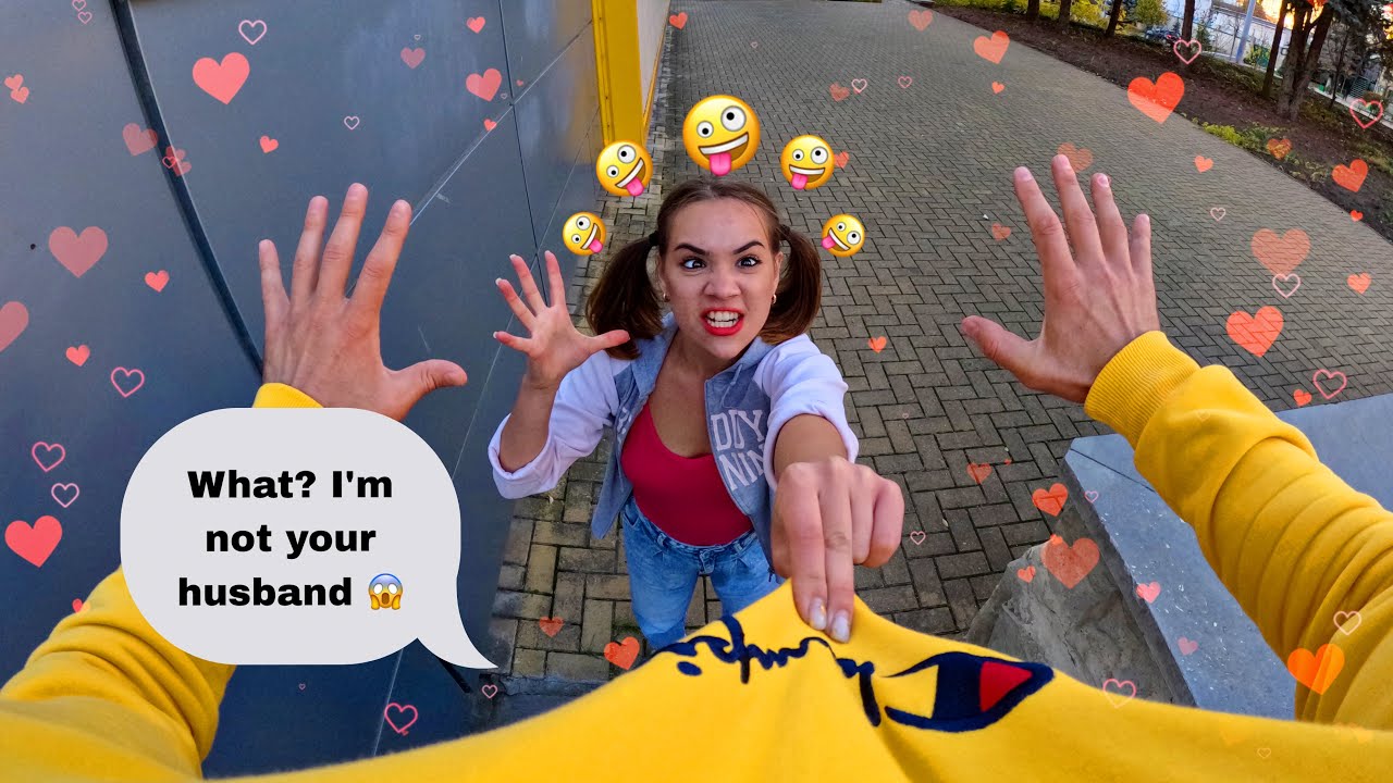 ESCAPING CRAZY PSYCHO GIRL @DumitruComanac (Funny ParkourPOV Chase)
