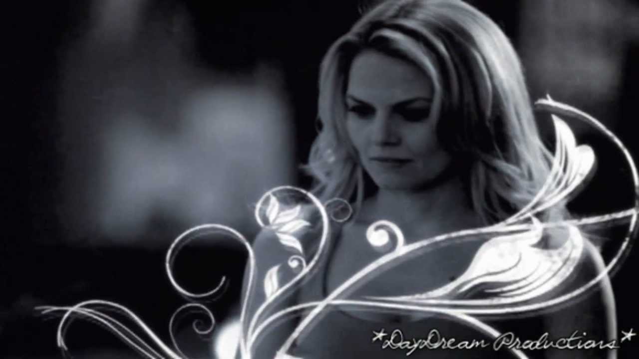 b l e e d i n g ;; { Gold/Emma }