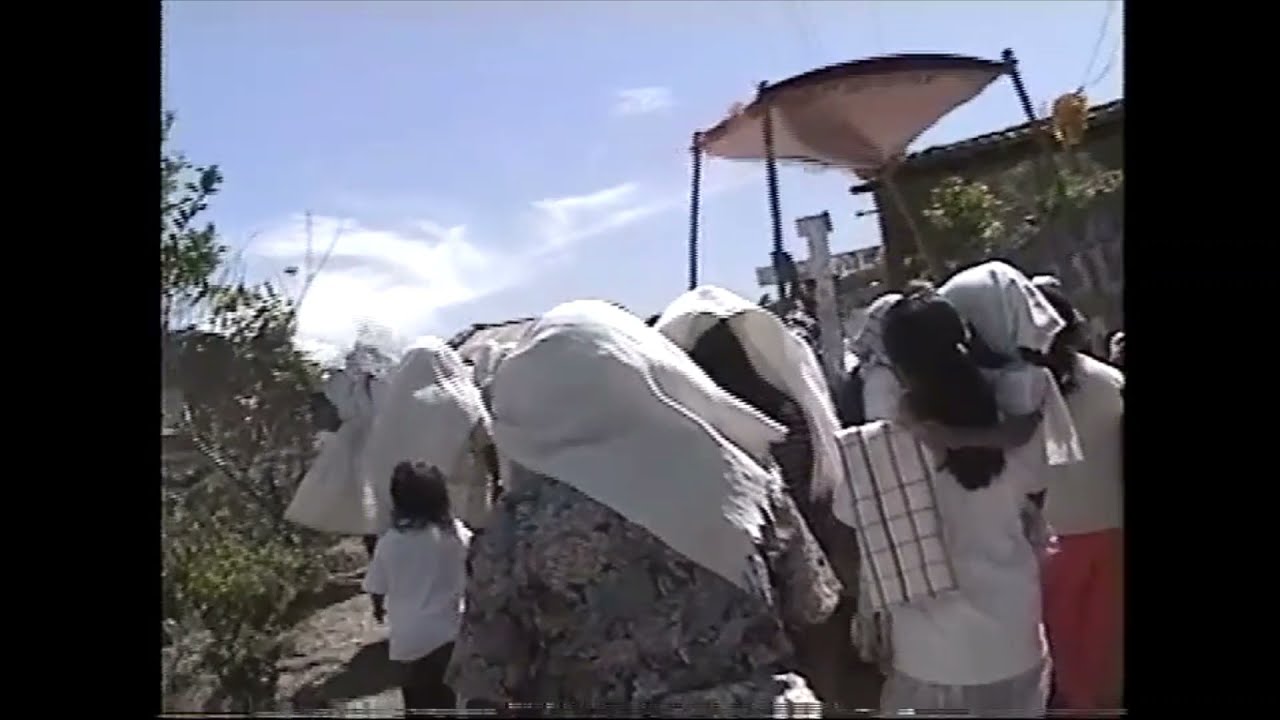 Febrero 1997  Primer Viernes de Cuaresma en San Baltazar Yatzachi El Bajo Oaxaca.